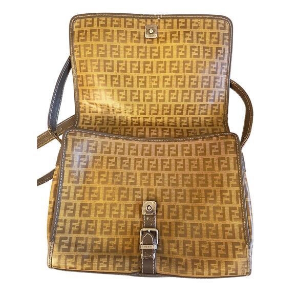 Vintage Fendi Crossbody - Picture 3 of 5